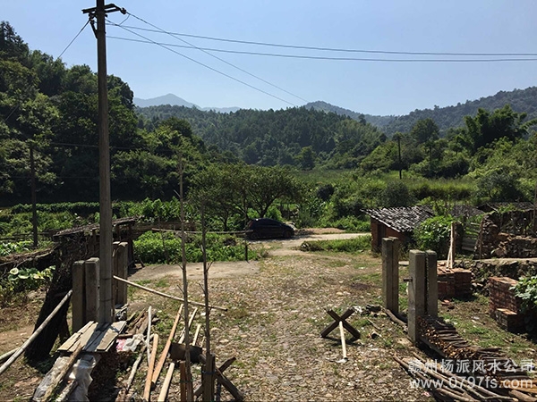 茂名市考察赣县长洛刘氏杨公亲点门楼